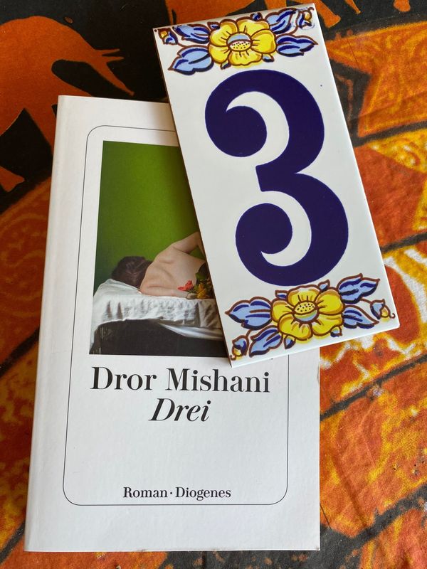 D. Mishani: Drei